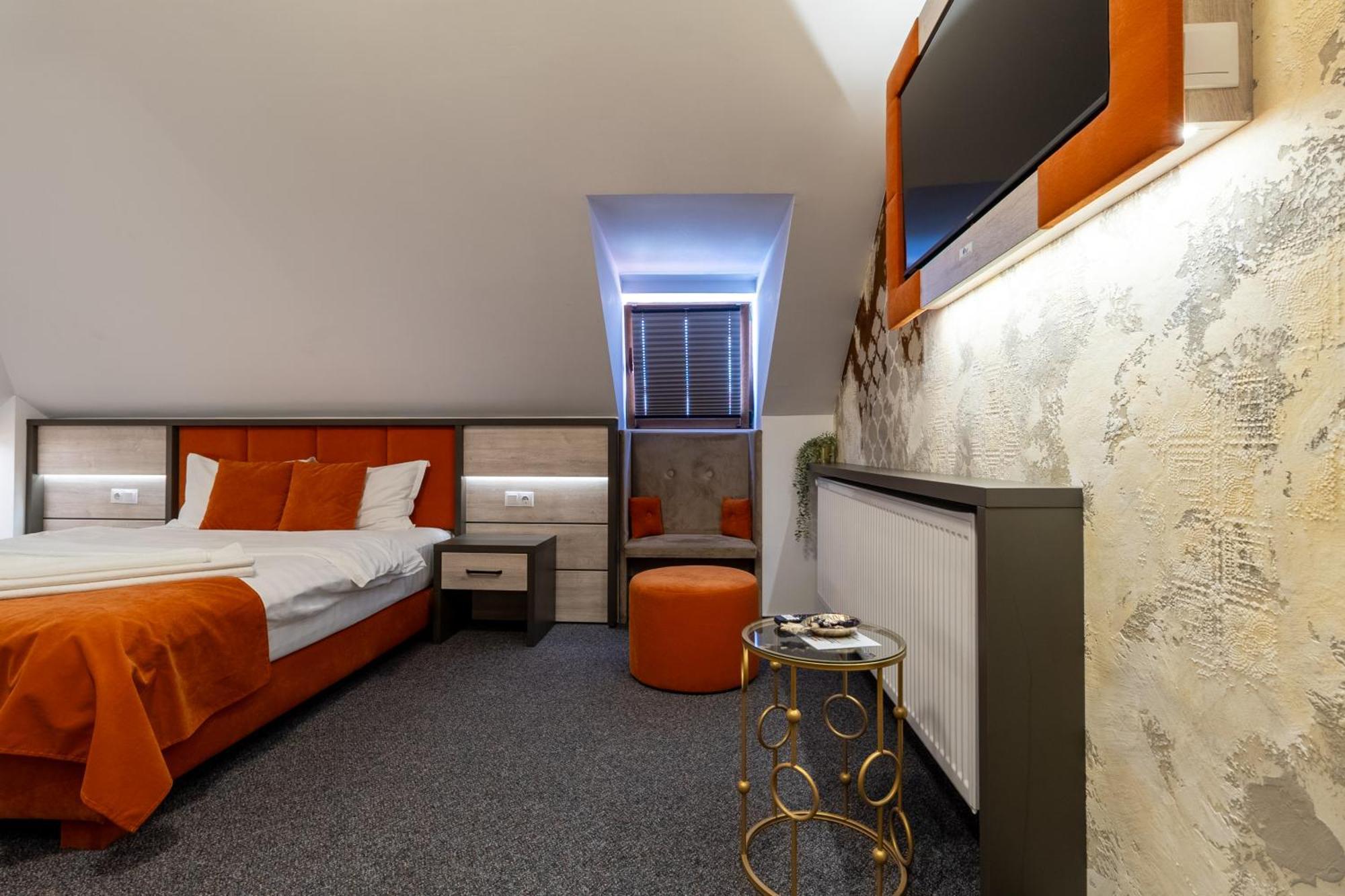 Loft By Lumiere Sibiu Hotel Exterior photo